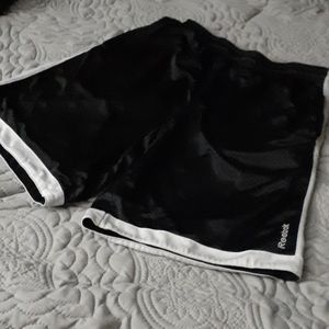 HP🥳⛹️‍♂️Men's Reebok shorts